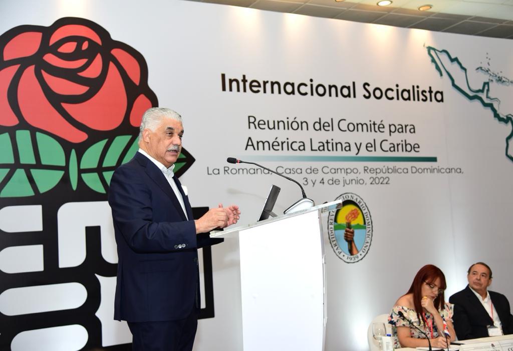 Miguel Vargas encabeza apertura de reunión Comité Internacional Socialista para AL y el Caribe con llamado a la unidad ante crisis