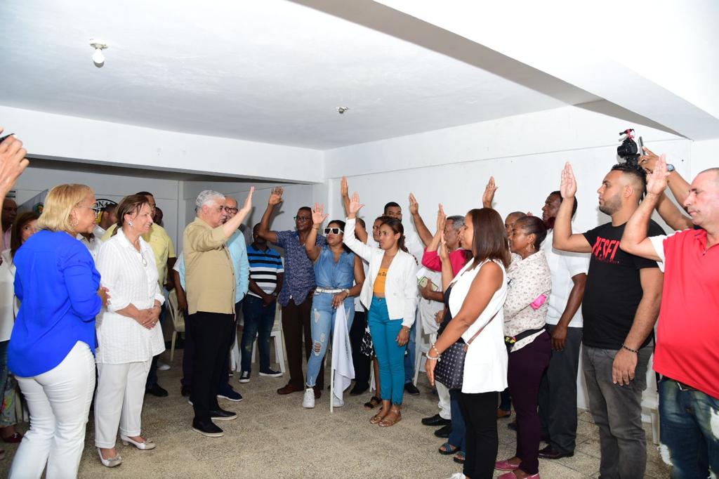 Miguel Vargas proclama: “Gobernar no es prometer, es hacer”