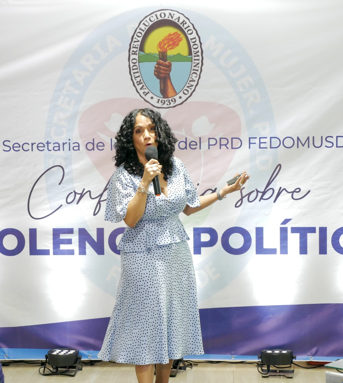 Miembro JCE destaca lucha de la mujer por superar la violencia política