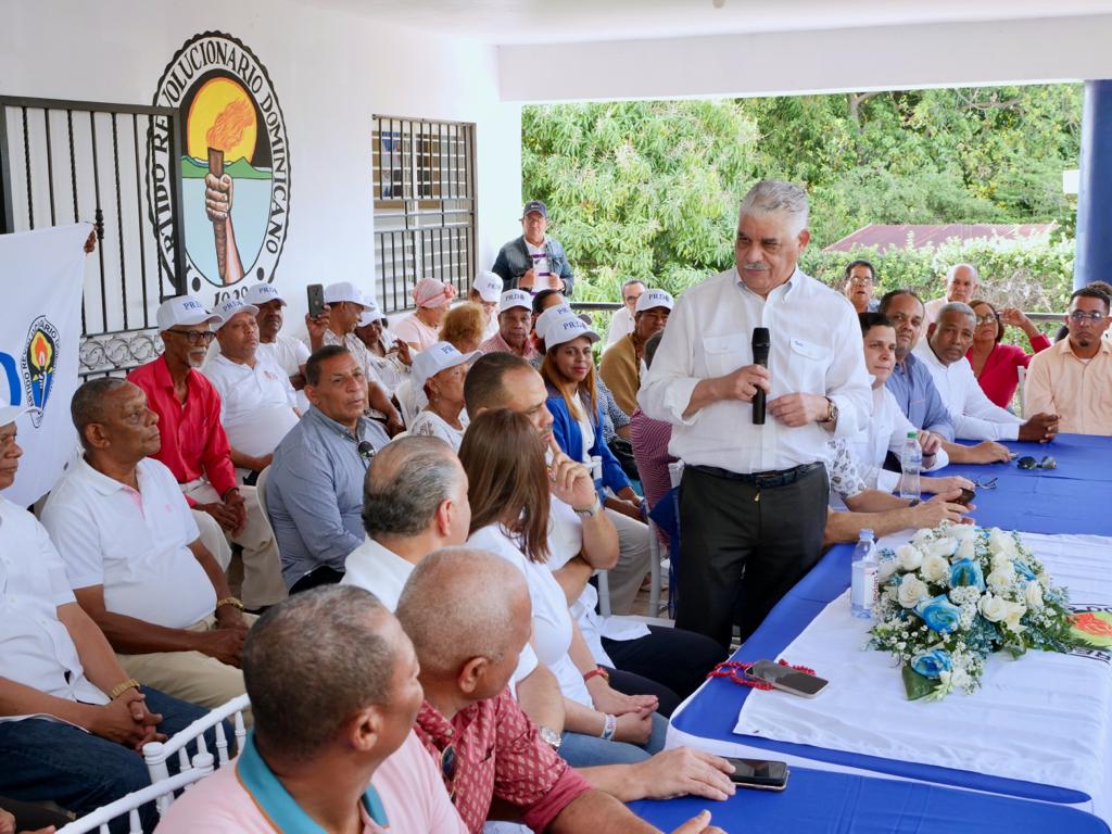 Miguel Vargas: “El gobierno plantea una situación de bonanza que no existe”