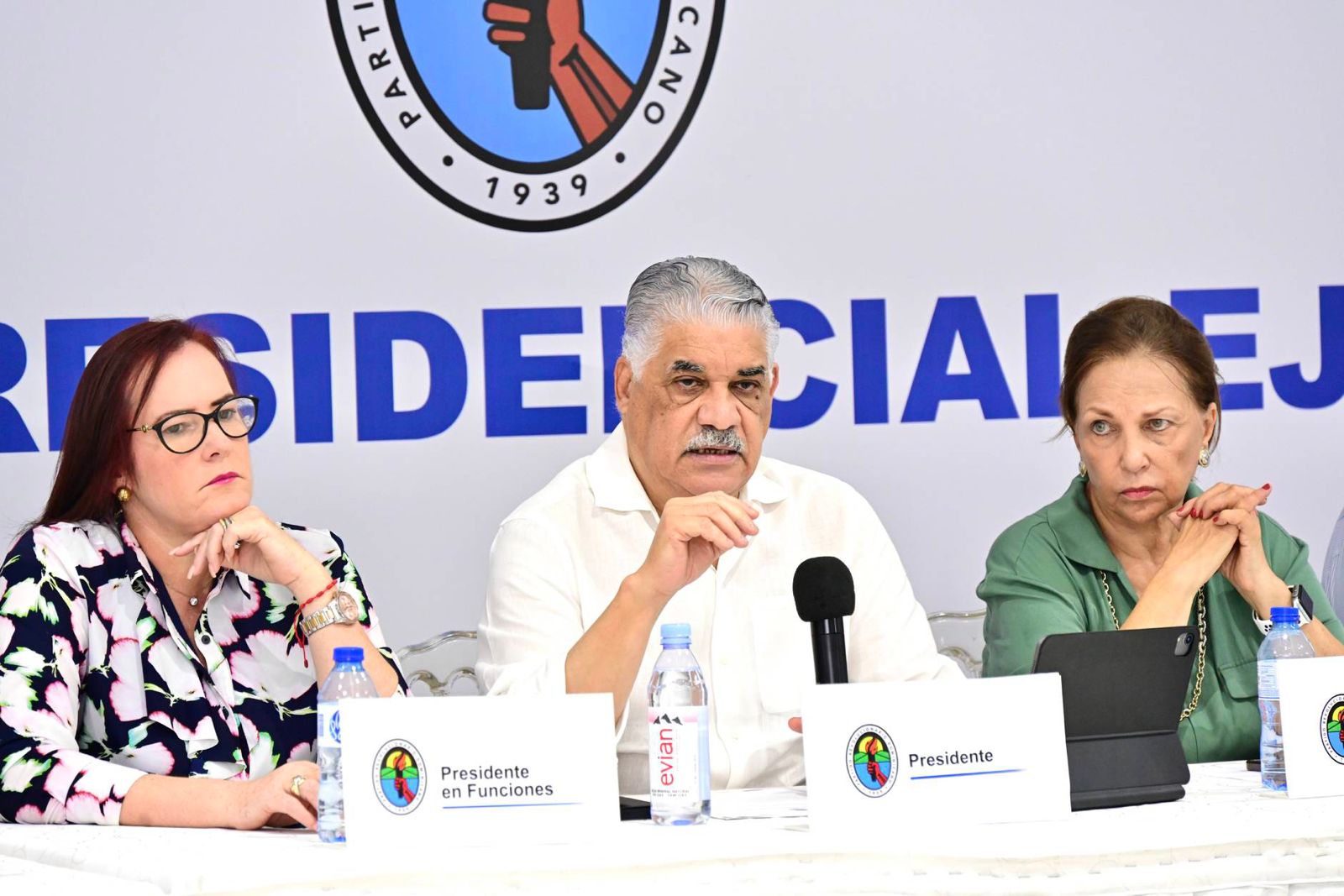 Comisión Presidencial PRD establece línea política opositora y evalúa parrilla de candidaturas