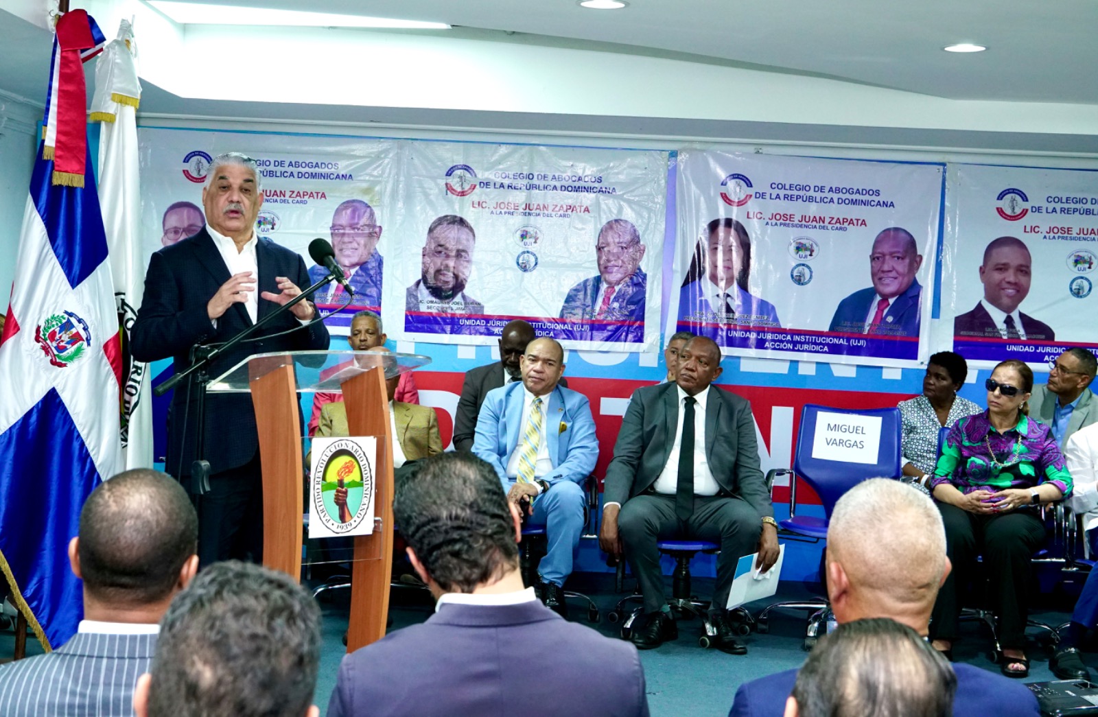 Miguel Vargas: “Desaciertos del gobierno frenan recuperación de crecimiento y estabilidad económica”