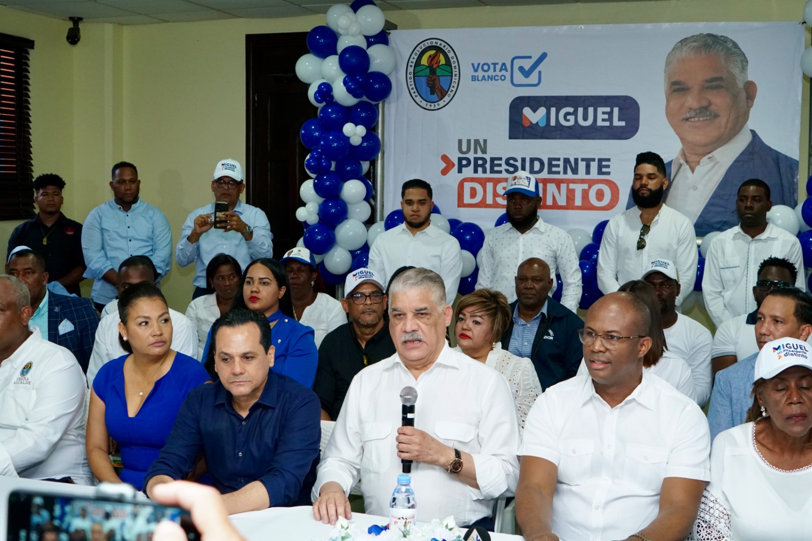 Miguel Vargas emplaza gobierno a propiciar ambiente de estabilidad y sosiego previo a elecciones