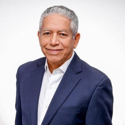 Héctor Guzmán advierte que  el problema del tránsito en el país no se resuelve con nuevas medidas , sino aplicando las existentes
