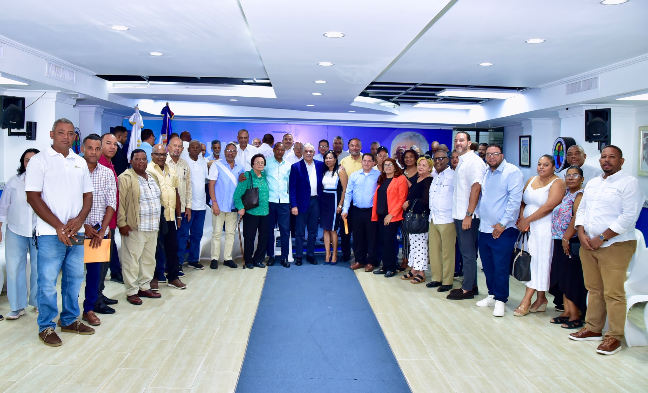PRD reúne a dirigentes provinciales para fortalecer organización y coordinar trabajos rumbo a 2028