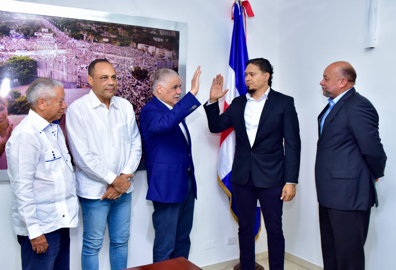 Juramentaciones fortalecen crecimiento del PRD con retorno de dirigentes y nuevas incorporaciones